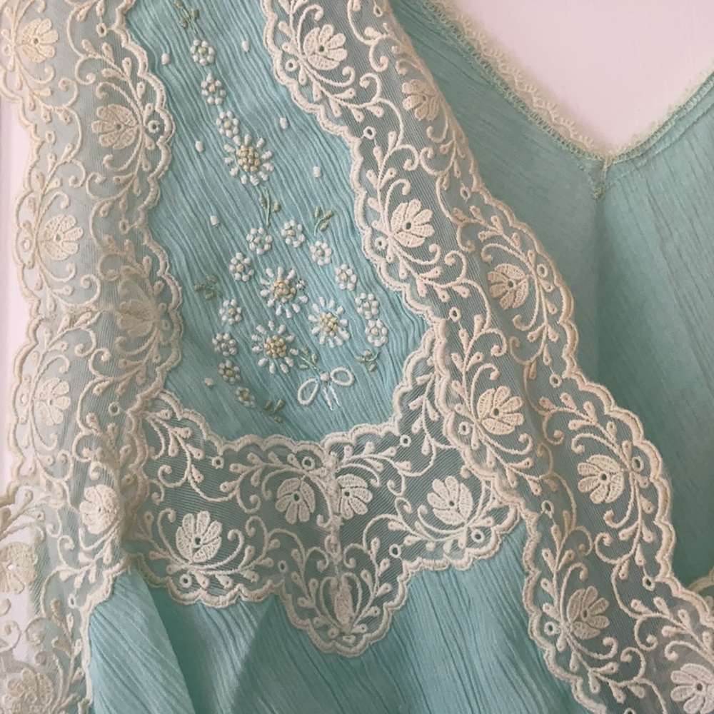 Vintage Italian night gown 1950s - Picture 3 of 8